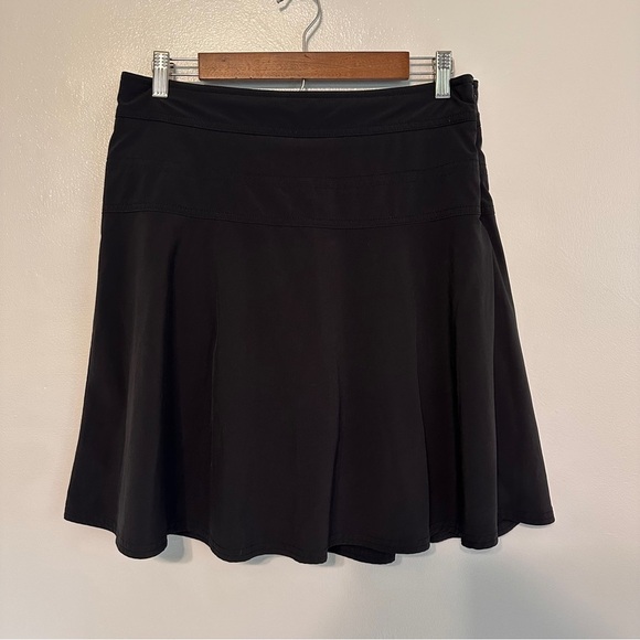 Athleta Everyday Skort Longer Length Skirt size 8 Tall Black - Picture 3 of 9